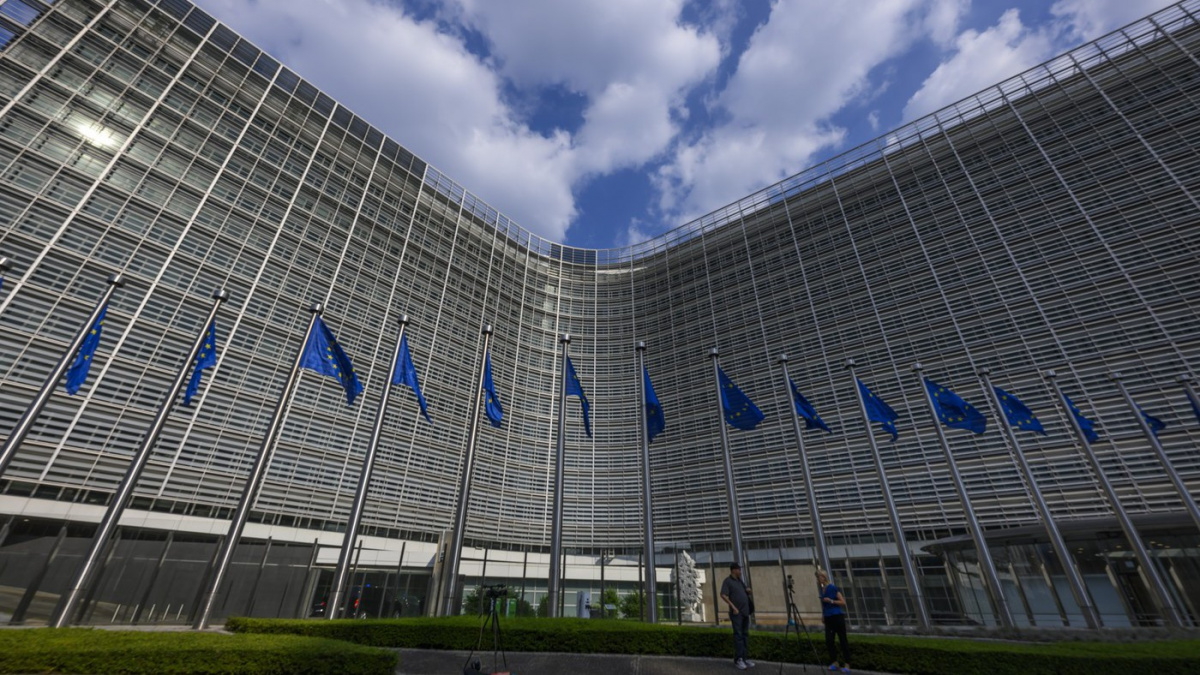 Štvou vás sousedi, kteří pronajímají byt turistům? Blíží se jejich konec