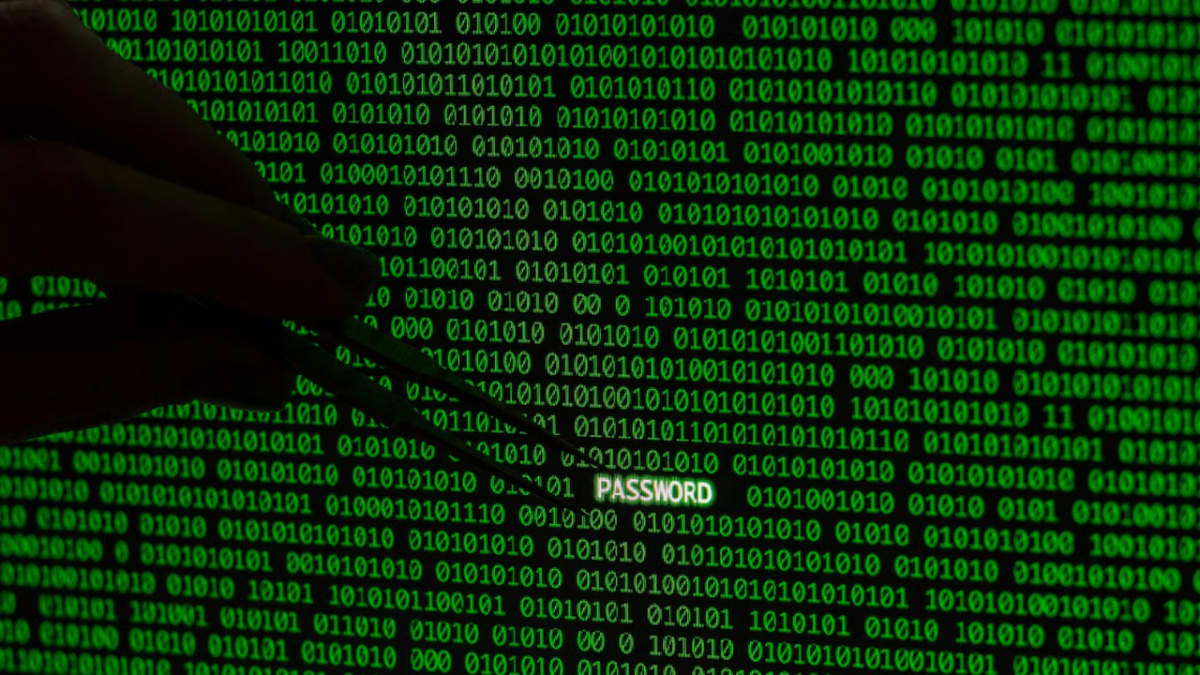 Kontrola vašich telefonů se odkládá. EU chtěla číst zprávy milionů lidí, odpor ji ale zatím zastavil