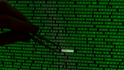 Kontrola vašich telefonů se odkládá. EU chtěla číst zprávy milionů lidí, odpor ji ale zatím zastavil