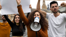 Pozor na cestu do Španělska? Chystají se protesty proti turistům