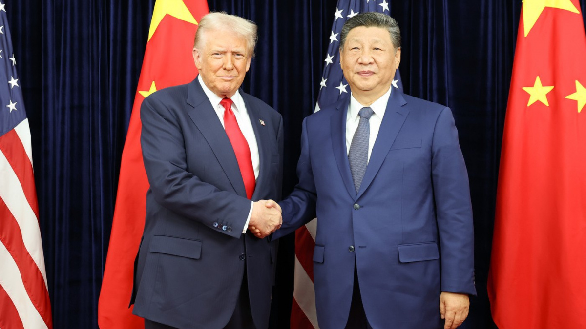 Jednání prezidentů USA a Číny trvalo necelé dvě hodiny, Trump z Koreje odletěl