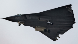 Čína pracuje na těžkém stíhači. Chybí mu ocas a slibuje přepsat pravidla vzdušných bitev