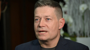 Poslanci zvolili v prvním kole místopředsedy Sněmovny Nachera a Bartáka