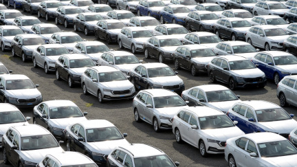 Přebytek zahraničního obchodu v září meziročně vzrostl na 29,7 mld. Kč