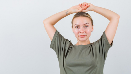 Zázrak z kuchyně: Jablečný ocet pomáhá proti skvrnám i zápachu v podpaží