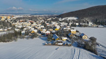 Přezutí auta už neodkládejte! Martin ukázal bílého koně, přišel první pořádný sníh