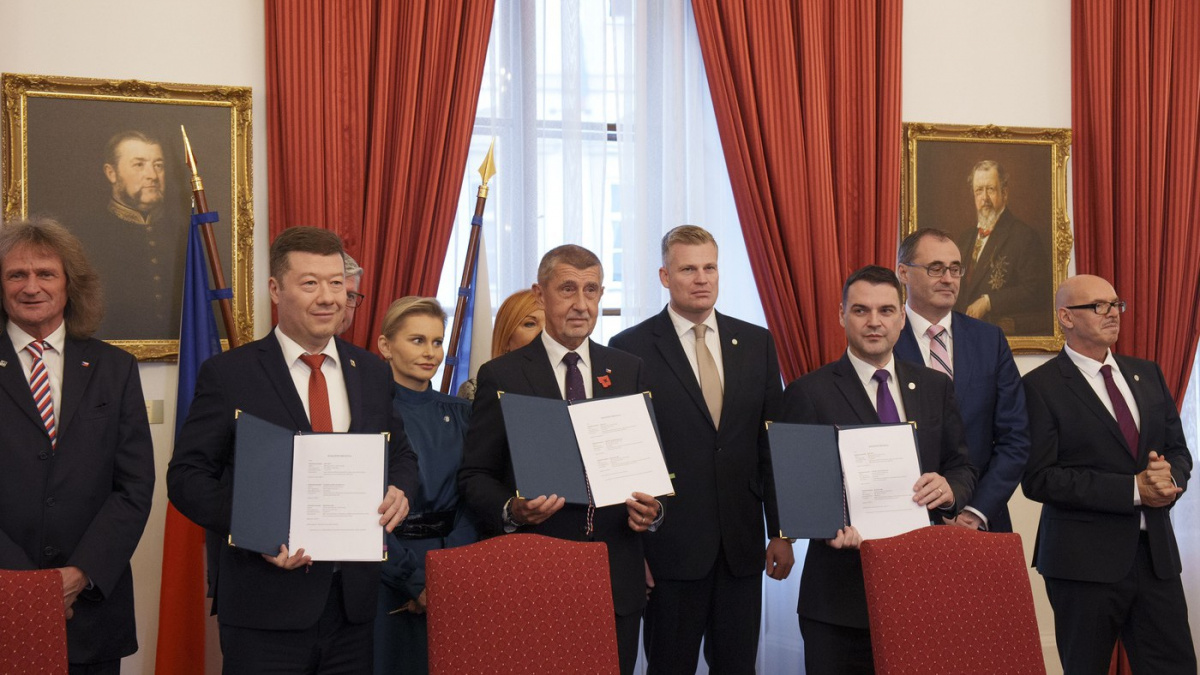Lídři ANO, SPD a Motoristů se dnes sejdou ke koaličnímu jednání