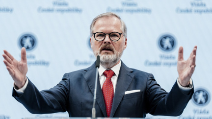 Vznik nového kabinetu dle premiéra v demisi Fialy komplikuje Babišův střet zájmů