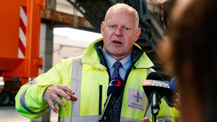 Po úterním zásahu na ŘSD je obviněno 12 lidí a pět firem