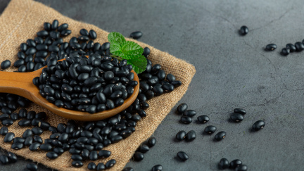 Korejky na ně nedají dopustit: černé fazole používají na vlasy i pleť