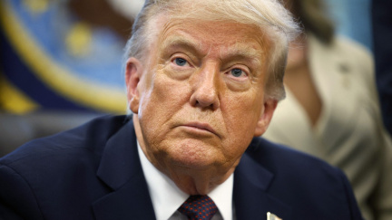 Trump zrušil cla na hovězí, ovoce či kávu, jejichž ceny rostou