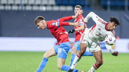 Čeští fotbalisté rozdrtili Gibraltar 6:0 a mají jistotu druhého koše pro play off o MS