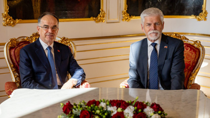 Pavel na Hradě přijal albánského prezidenta, jednají i o vstupu země do EU