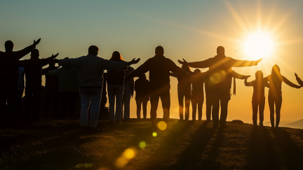 Existují lidé, kteří zasvětili život pomoci obětem sekt. Jak probíhá návrat domů?