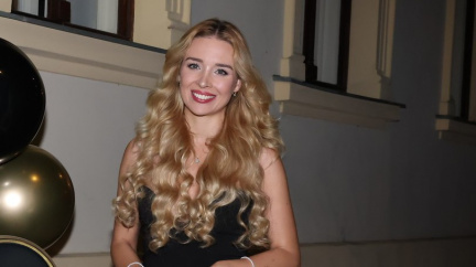 Pořádně šťavnaté fotky! Zrádkyně Nicol Šáchová se svlékla pro pánský magazín