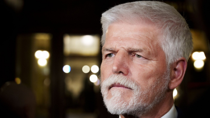 Pavel zahájí sérii schůzek s možnými členy vlády Plagou, Vojtěchem a Tejcem