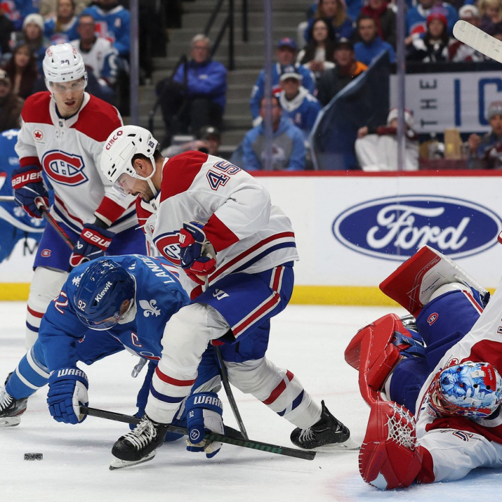 Nečas měl při výhře Colorada 7:2 nad Montrealem s Dobešem v brance tři asistence
