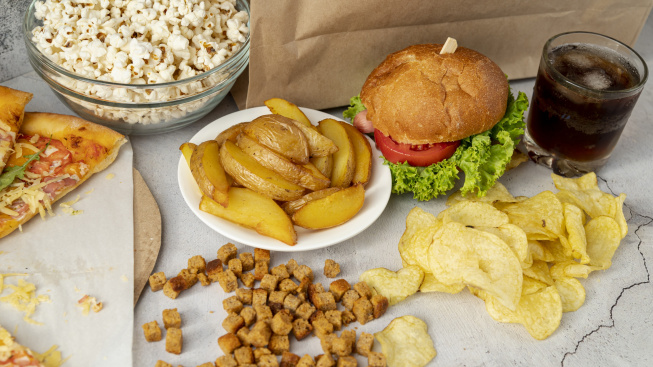 high-view-fast-food-table