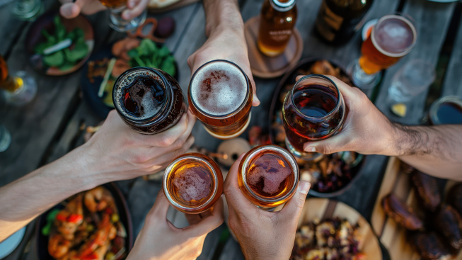 friends-toasting-beer-celebrate