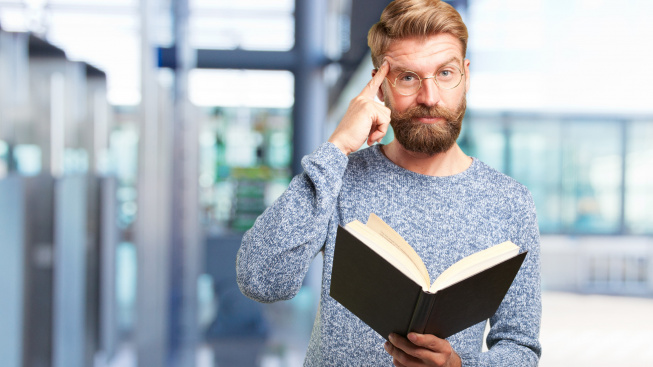 blond-hipster-man-happy-expression