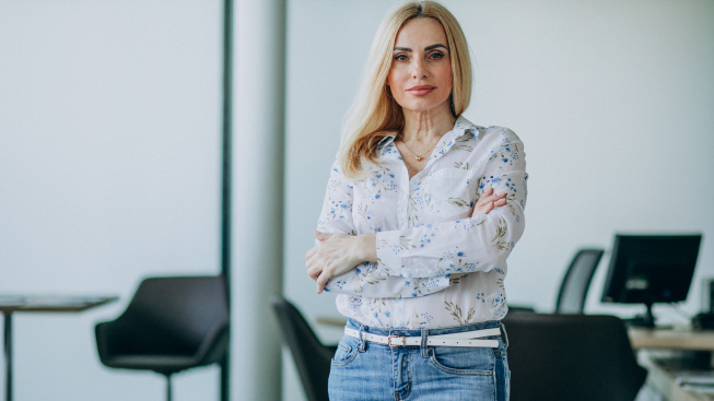 elderly-business-woman-office-isolated