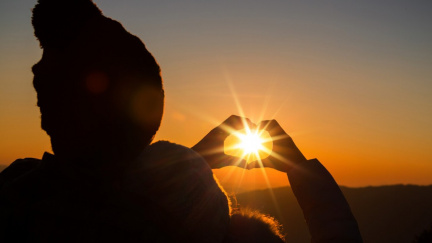 Konec tmy, přichází slunovrat: jak využít jeho sílu ve váš osobní úspěch