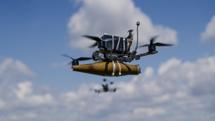 K daru 100 milionů korun iniciativě Dárek pro Putina se přihlásil Ivo Lukačovič