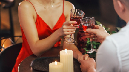 Sociální sítě a marketing restaurace zničily manželství během jediného dne