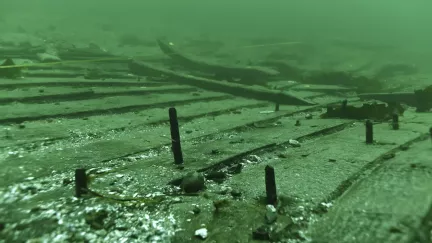 Nález vraku obrovské obchodní lodě přepisuje učebnice dějepisu