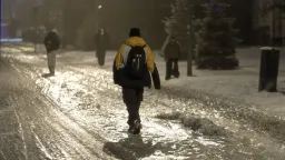Ještě není po všem! Meteorologové rozšířili výstrahu: Kde stále hrozí nebezpečná ledovka?