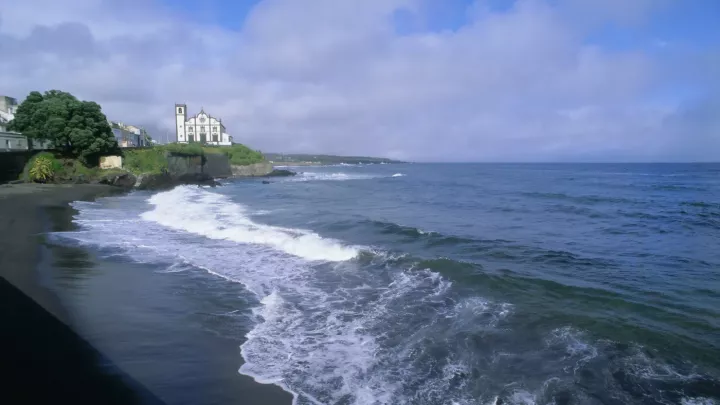 Kokain levnější než pivo. Ostrov, který se během týdne změnil v drogové peklo
