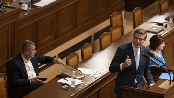 Babišův kabinet selhal, nepracuje pro Česko, ale pro sebe, řekl poslancům Kupka