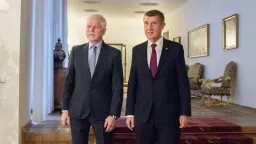 Pavel a Babiš se podle Hradu shodli na tom, že MZV nemůže ignorovat prezidenta