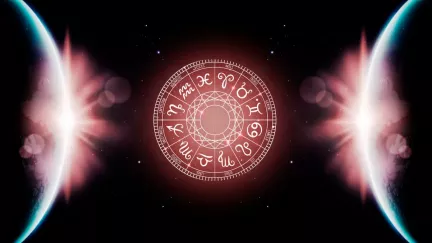 Lunární horoskop na neděli 8. února 2026: Pro koho si hvězdy připravily pracovní románek?