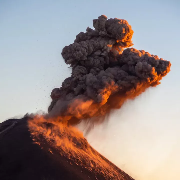 Mexická sopka, která v roce 1982 zabila tisíce, se probouzí. Hrozí katastrofa?