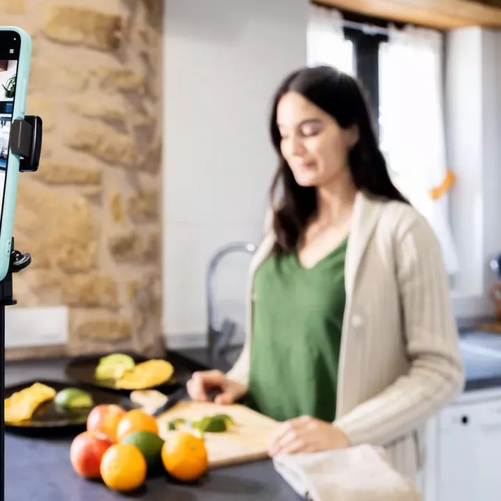 Lajky za cenu života: úřady varují po smrti známé vlogerky