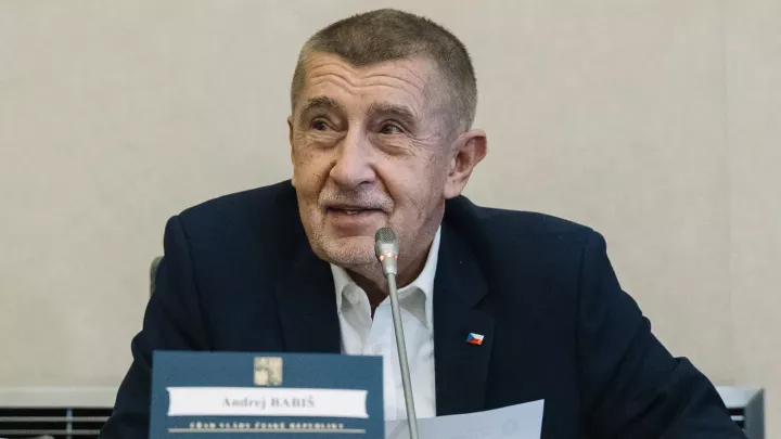 Premiér Babiš označil za hlavní úkol vlády změny u emisních povolenek