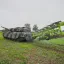K čemu traktor? Nadšenec oral pole bitevním tankem, lidé nevěřili svým očím