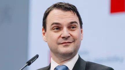 Vojenská operace na Blízkém východě může trvat i několik týdnů, řekl Macinka