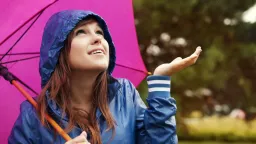 Prudká změna počasí a vlna lijáků. Meteorologové blíže popsali příští týden