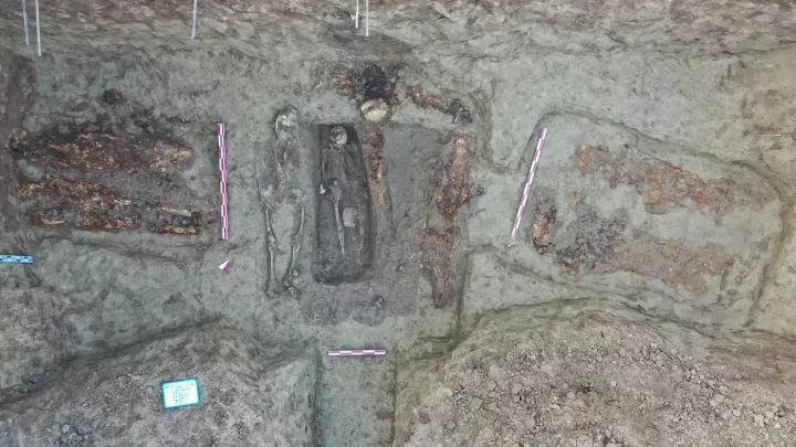 Překvapující nález ze stavby nemocnice. Pod městem našli desítky římských hrobů