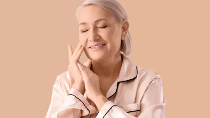 Kolagen je v reklamách všude kolem nás: zázračný trend, nebo jen drahá iluze?