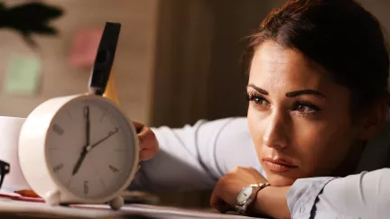 Pravidlo 5 vteřin, které vám změní život: Jak oklamat vlastní mozek a skoncovat s leností