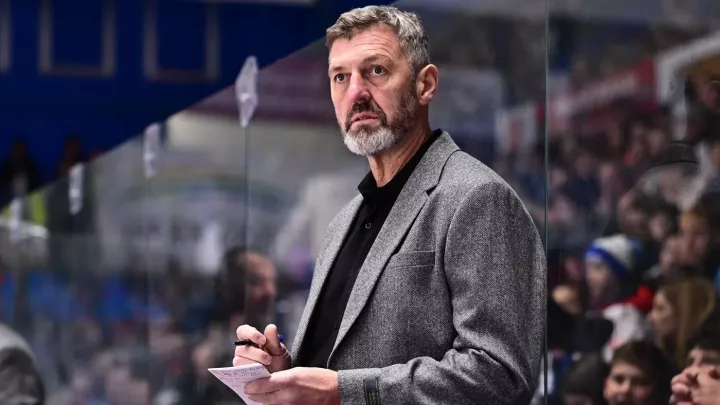 Hokejová Sparta dostala pokutu za Nedvědova slova na adresu rozhodčích