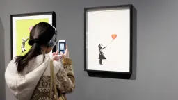 Největší tajemství umění prasklo: Banksy už není anonymní