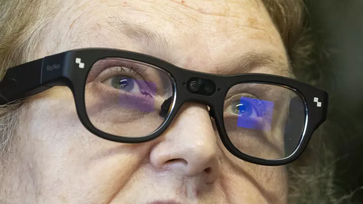 Revoluce v medicíně? Chytré brýle pomáhají lidem, kteří zapomínají