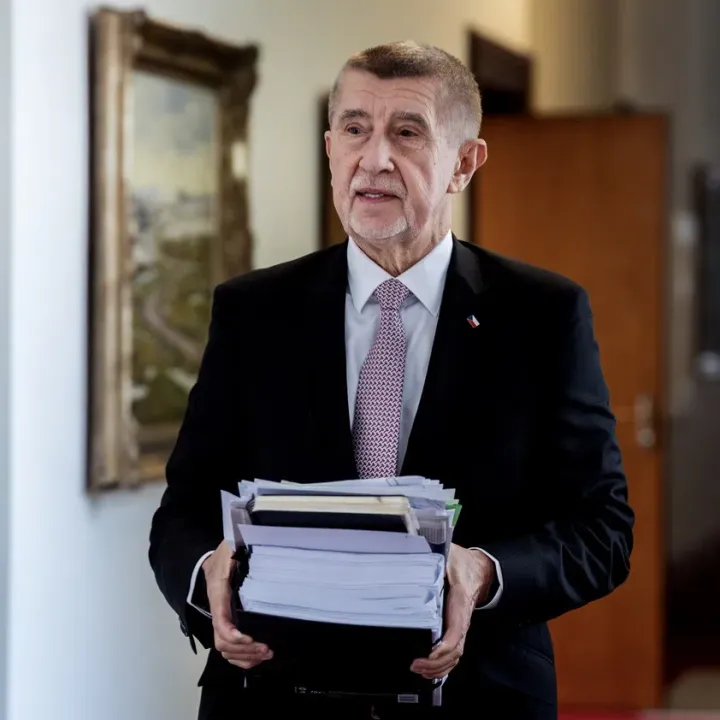 O možné regulaci marží na pohonné hmoty bude v pondělí jednat vláda