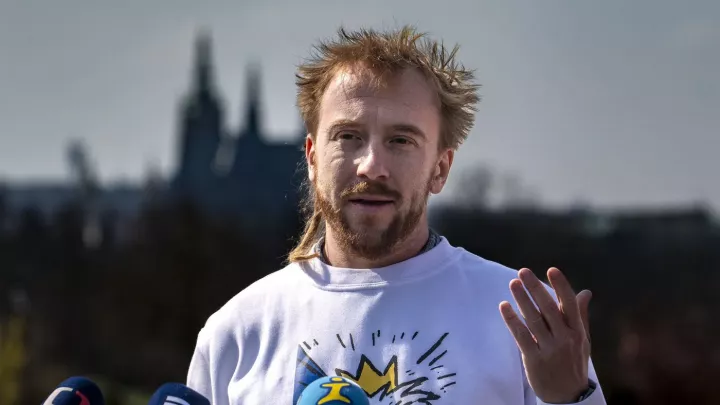 Milion chvilek trvá na odvolání náměstka ministra školství Kettnera (SPD)