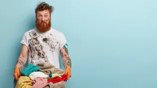 Skvrny zmizí, peníze zůstanou: Značkový odstraňovač nečistot stojí v Actionu momentálně polovinu běžné ceny