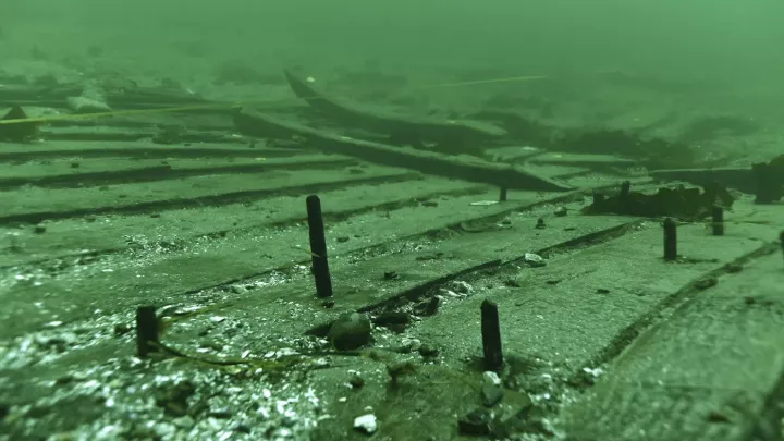 Archeologové v šoku: Na dně moře našli slavnou válečnou loď i lidské ostatky